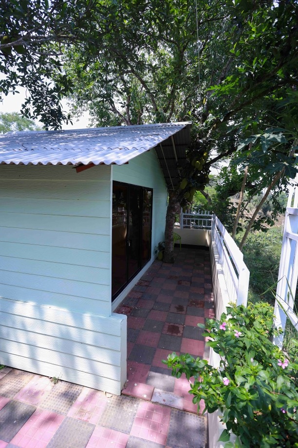 Pineapple Garden Cottage