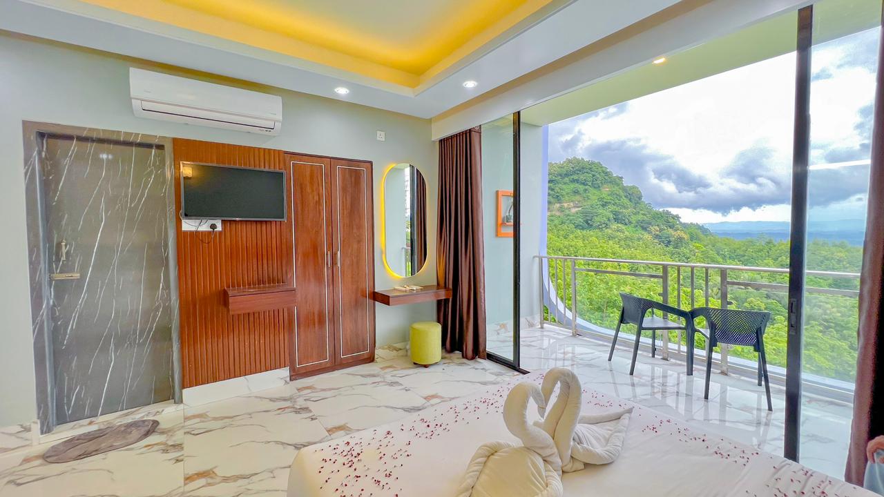 Premium Family Room